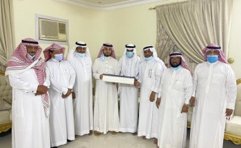 مشايخ وأعيان مركز العالية يزورن الاستاذ علي زعله