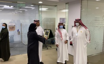 وزارة الموارد البشرية والتنمية الاجتماعية تكرم المريشد لمبادراته الاجتماعية