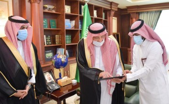 سمو أمير منطقة جازان يدشن الملف الالكتروني الموحد وتوسعة المرحلة الثانية لقسم الادمان ويكرم المميزين..