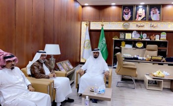 ” تراحم الباحة ” توقيع عقد إنشاء ملعب متعدد الأغراض بشعبة سجن المخواة