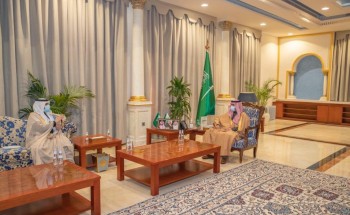 سمو أمير منطقة الجوف يستعرض المشروعات والخدمات الصحية بالمنطقة