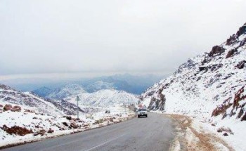 شاهد: تجمد المياه في طريف وجبل اللوز بـ”تبوك” بسبب الانخفاض في درجات الحرارة