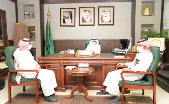 محافظ أبو عريش يجتمع بمدير عام خدمات المياه بجازان