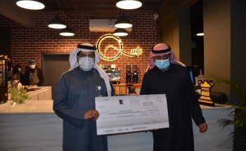 نائب مدير مكتب وزارة الرياضة بالجوف يتوج الفائزين ببطولة الشطرنج