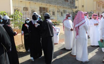 بحضور المهندس”سعيد الغامدي” وفريق المرشدات المكيات تدشين مبادرة”لنجعلها خضراء”بمكة المكرمة