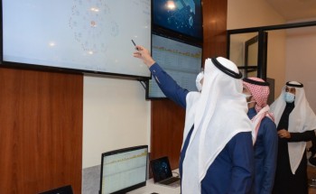 أمين الشرقية يقوم بزيارة تفقدية لمراحل التطوير والانجاز بإدارة الأمن السيبراني بالأمانة
