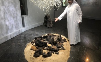 “وَقْرُ” معرض فني لـ ” الغامدي ” جمع الصخر و20 قطرة ماء بجدة