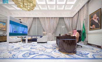 خادم الحرمين الشريفين يلتقي رئيس الوزراء العراقي .. وصدور بيانٍ مشترك