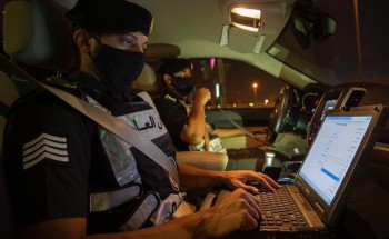 بالفيديو: الأمن العام يستعرض عدد من الجرائم تم القبض على مرتكبيها .. “من بينهم شخص تفوه بألفاظ خادشة على امرأتين في الخبر”