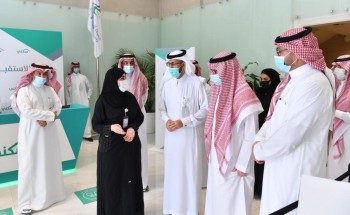 رئيس الهيئة العامة للغذاء والدواء يفتتح معرض “سكني” بمقر الهيئة