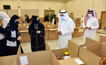 بـ 3000 ساعة تطوعية .. جامعة الإمام عبد الرحمن توزع 2000 سلة غذائية للأسر في المنطقة الشرقية خلال رمضان