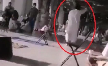 بيان من شرطة مكة بشأن شخص يحمل سلاحًا أبيض ويردد عبارات مؤيدة لجماعات إرهابية في الحرم المكي