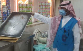 أمانة الشرقية تنفذ 1366 جولة رقابية وتغلق 11 منشأة وترصد 65 مخالفة للإجراءات الاحترازية في الأسواق والمراكز التجارية