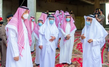 أمير منطقة الباحة يتفقد المنتزه الوطني ومشروع جمعية إكرام المسنين بمحافظة بلجرشي