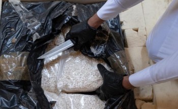 مكافحة المخدرات: القبض على مقيمَين ونازح لمحاولتهم تهريب (2,700,000) قرص إمفيتامين مخدر