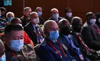 رئيس هيئة الأركان العامة يحضر المؤتمر الدولي التاسع للأمن بموسكو ويلتقي برئيس هيئة الأركان العامة الروسي