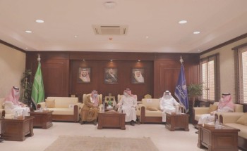 وكيل جامعة حائل للتطوير والأعمال يستقبل أمين عام جائزة الأميرة صيتة بنت عبد العزيز للتميز في العمل الاجتماعي
