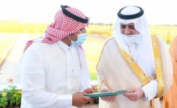 أمير تبوك يكرم الفائزين بجائزة سموه للمزرعة النموذجية في عامها الـ 30