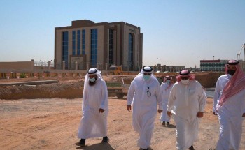 أمين تبوك يقف على الخدمات والمشاريع البلدية