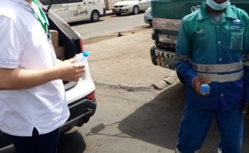 الفريق التطوعي بجمعية البيئة السعودية ينفذ مبادرة بعنوان بَرِّد عليهم