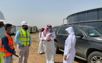 محافظ العيدابي يقوم بجولة ميدانية على المشاريع المائية والبيئية بالمحافظة.