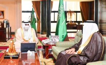 سمو أمير تبوك يستقبل رئيس هيئة تطوير محمية الملك سلمان الملكية