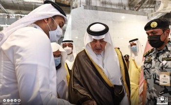 أمير منطقة مكة المكرمة يدشن معرضا رقميا بست لغات لأدوات غسل الكعبة المشرفة