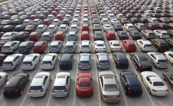 مهتم بالسيارات يتوقع ارتفاع في أسعار السيارات الجديدة والمستعملة .. وعلاقتها بجائحة كورونا والأزمة الاقتصادية بين الصين وأمريكا!