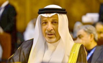 أصيب برضوض شديدة وتمزقات .. الوزير أحمد قطان ووالدته يتعرضان لحادث في إيطاليا