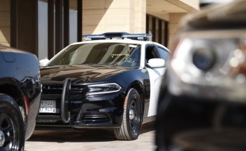 الجهات الأمنية بمحافظة بقيق تتمكن من استرداد مبلغ مالي من مقيم هندي