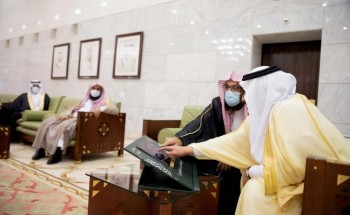 سمو أمير منطقة الرياض بالنيابة يدشن حملة “مكارم الأخلاق”