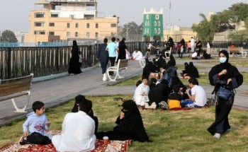 تخفيف الإجراءات والعودة للحياة الطبيعية.. احتفاء كبير في “تويتر” بالعديد من الوسوم