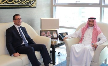 سفير المملكة في الأردن يستقبل نظيره المصري في مكتبه بالسفارة