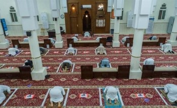 الشؤون الإسلامية: استمرار تطبيق التباعد بين المصلين والعمل بالاجراءات الاحترازية