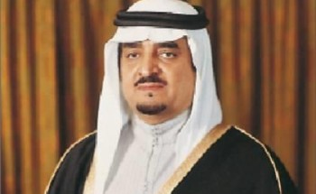 هل تريد الزواج أم خائف من أم العيال؟ .. شاهد: فيديو نادر للملك فهد وهو يزور مريض منوم بأحد المستشفيات