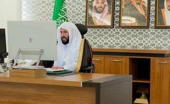 وزير العدل يوجه بتمكين المحامين من دخول عموم المحاكم وإتاحة دخول المستفيدين لمحاكم التنفيذ دون موعد