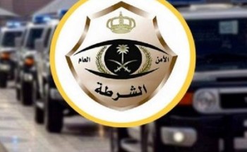 القبض على مواطن ظهر في مقاطع فيديو متباهيًا بتعاطي مواد مخدرة بالحدود الشمالية