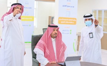 الأمير فيصل بن خالد يفتتح مبنى بلدية أم خنصر بالحدود الشمالية