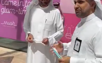 بالفيديو: وزير الصحة الجديد “فهد الجلاجل” ينزع كمامته ويودع الربيعة