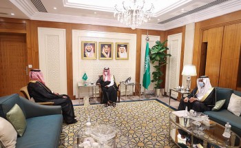 خادم الحرمين يتلقى رسالة من أمير دولة قطر