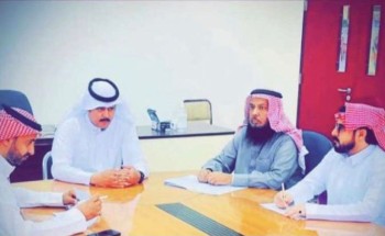 عبر برنامج زووم .. مدير مكتب تعليم الحائط يجتمع مع مدراء المدارس بالمحافظة لمناقشة محاور التهيئة والاستعداد لإختبارات الفصل الدراسي الأول