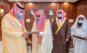 سمو أمير منطقة حائل يتسلم تقريراً عن جهود هيئة الأمر بالمعروف والنهي عن المنكر في مواجهة كورونا المستجد