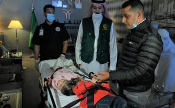 إنفاذًا لتوجيهات خادم الحرمين الشريفين.. وصول التوأم السيامي المصري “سلمى وسارة” إلى الرياض