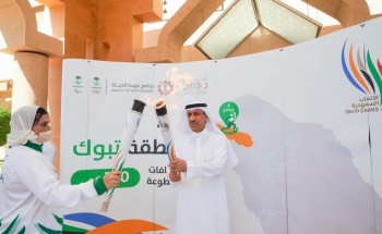 وكيل إمارة منطقة تبوك يتسلم شعلة دورة الألعاب السعودية 2022