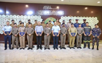 مدير عام الدفاع المدني المكلف يرعى تخريج دورة “الاستجابة الطارئة في حالات حوادث المواد الخطرة”