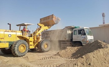 بلدية الخفجي تبدأ بأعمال التسوية الترابية لبعض شوارع حي الروضة وخطوط أرضيه بشوارع متفرقه تمهيدا لسفلتتها