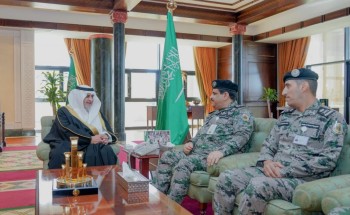 ‏أمير تبوك يستقبل مدير عام السجون بالمملكة