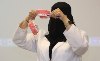 صحتي في نظافة أسناني محاضرة طبية بمركز التأهيل الشامل بجازان