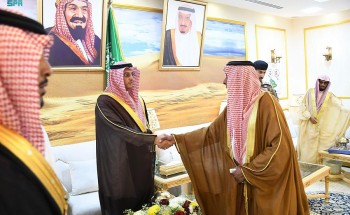 سمو محافظ الأحساء يتفقّد مركز السالمية