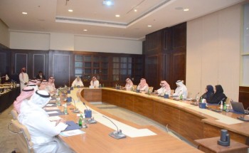 الجمعية السعودية لكتاب الرأي تستضيف أمين الشرقية لاستعراض ومناقشة أعمال وجهود الأمانة وخططها التنموية المستقبلية بالمنطقة